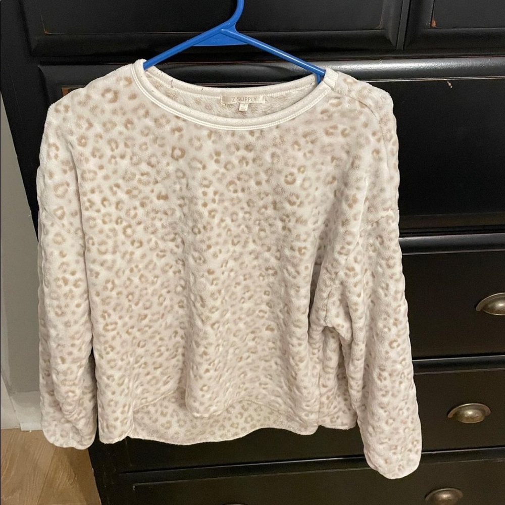 fluffy pullover - Picture 2 of 2